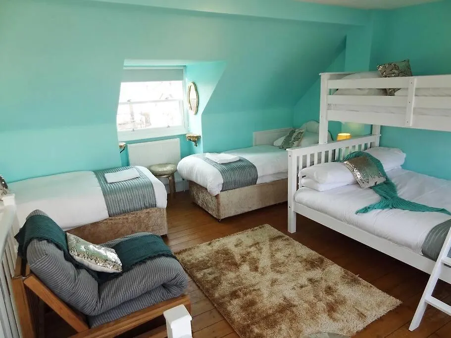 Brighton Mermaid House - Close To Beach - By Crown Gardens Holiday Homes 0*,  Royaume-Uni